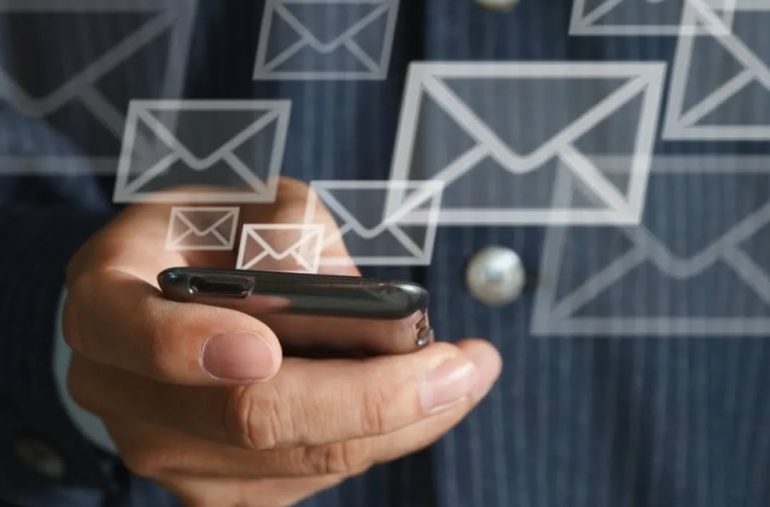 SMS-рассылки для акций и скидок: как создать ощущение срочности